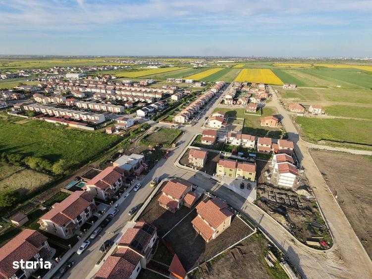 Casă cu 6 camere cu Teren 589 Mp în Săcălaz