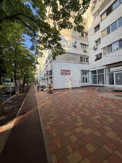 Spațiu comercial, de 421 mp, în Central