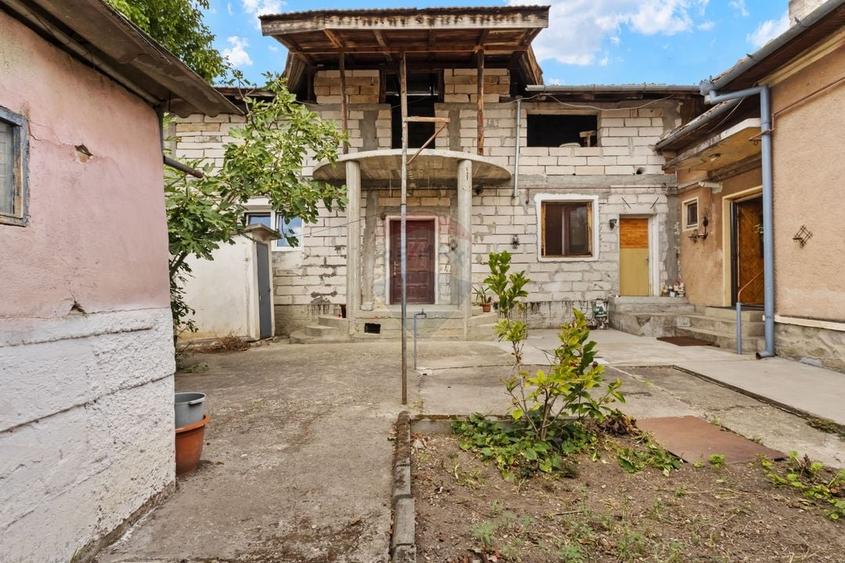 Casă individuală cu 4 camere cu Teren 720 Mp în Grădiște