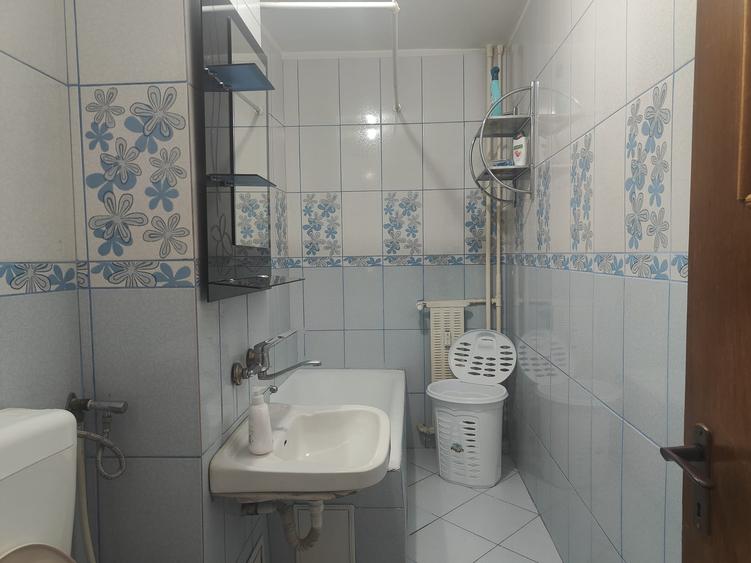 Garsonieră decomandată, mobilată în Lacul Tei