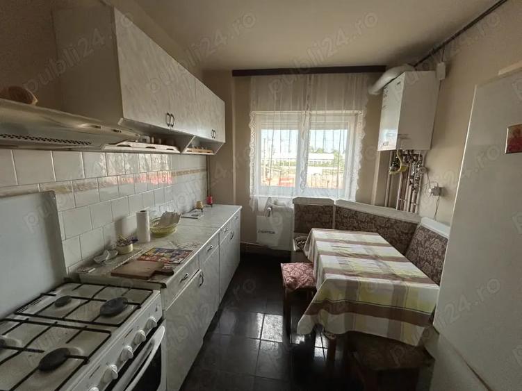 Apartament cu 4 camere decomandat în Aradul Nou