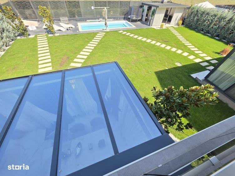 Casă cu 4 camere cu Teren 1200 Mp în Central