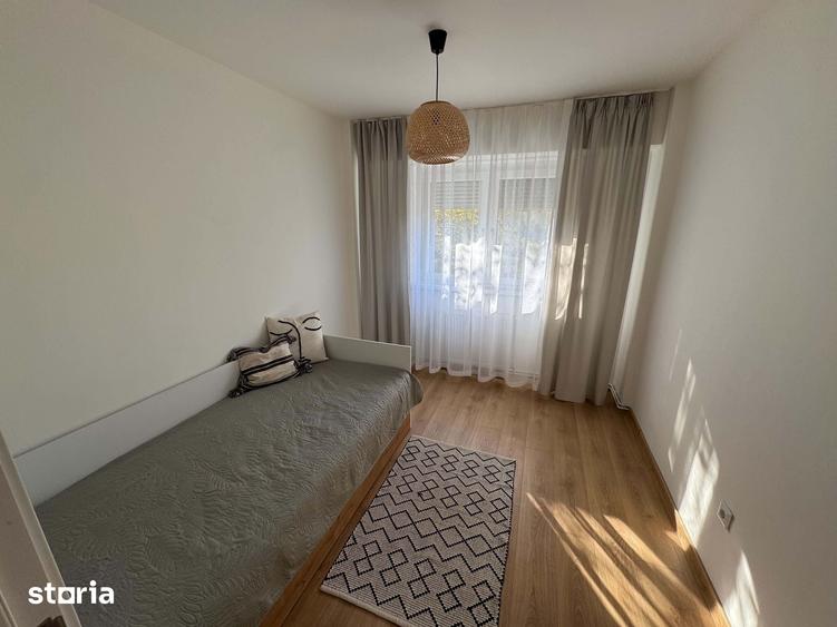 Apartament cu 3 camere în Micro 15