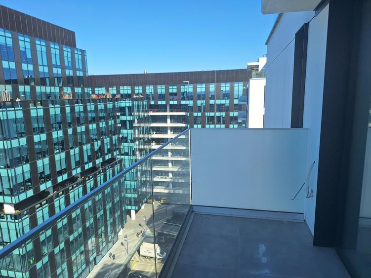 Apartament cu 3 camere semidecomandat în Cotroceni