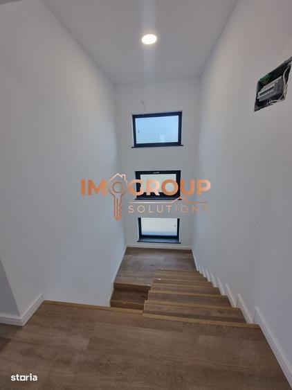 Casă cu 4 camere cu Teren 494 Mp în Aroneanu