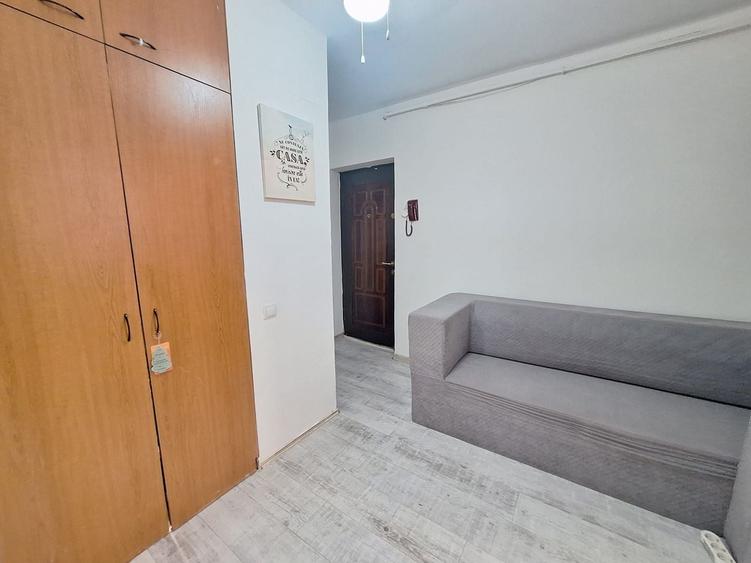 Apartament cu 2 camere semidecomandat, mobilat în Mărăști