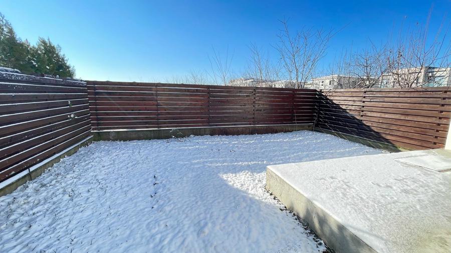 Casă cu 4 camere în Exterior Vest
