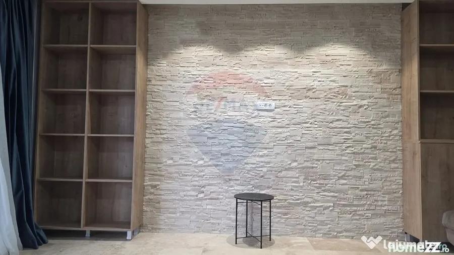 Casă cu 5 camere cu Teren 250 Mp în Clinceni