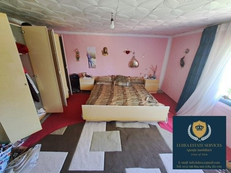 Casă cu 5 camere, baie, bucătărie, curte și 520mp teren - 4