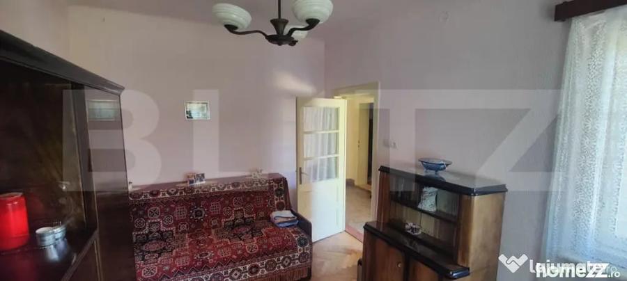 Casă cu 5 camere cu Teren 818 Mp în Central