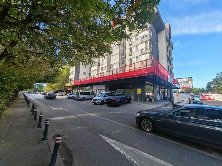 Spațiu comercial, de 48 mp, în Sud