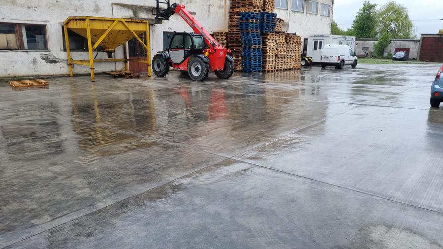 Spațiu industrial, de 7,521 mp, în Dornești