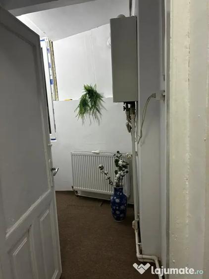 Apartament cu 2 camere decomandat în Cotroceni