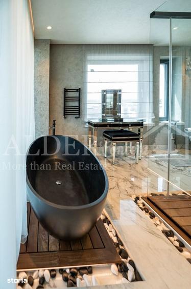 Apartament cu 5 camere în Central