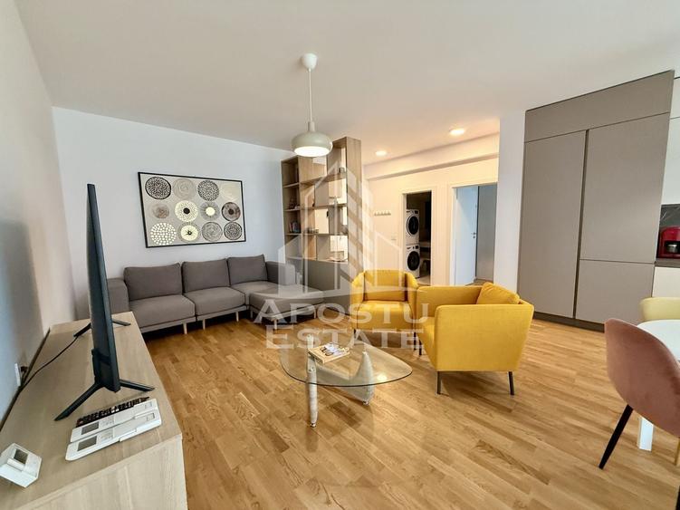 Apartament cu 2 camere decomandat, mobilat în Central