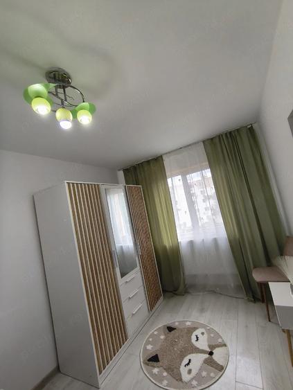 Apartament cu 2 camere semidecomandat în Micro 14