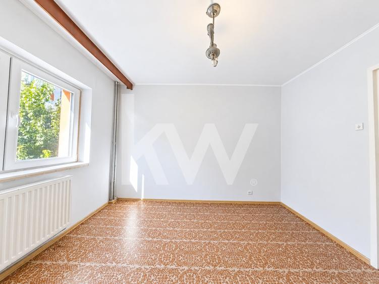Apartament cu 3 camere decomandat în 13 Decembrie