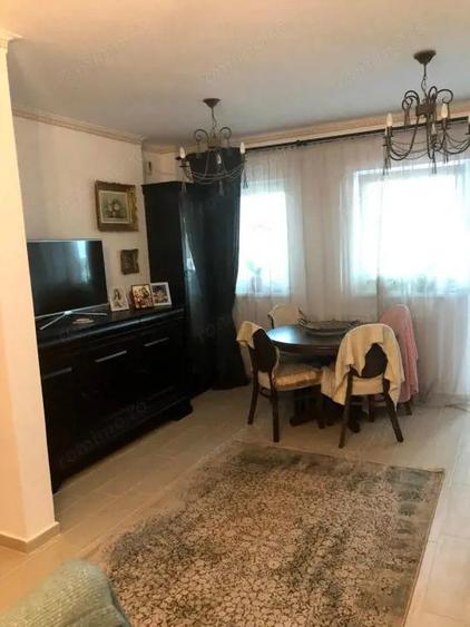 Apartament cu 2 camere decomandat, mobilat în Craiovița Nouă