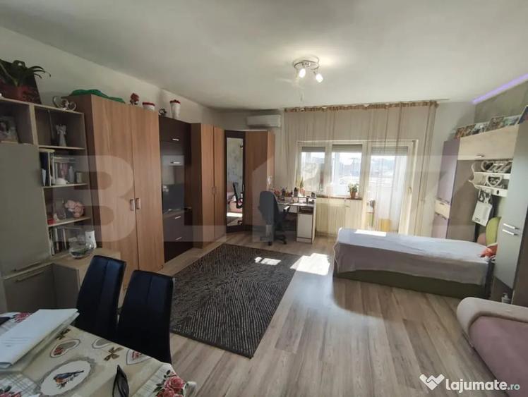Garsonieră decomandată în Sânmartin