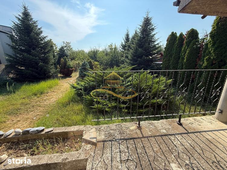Casă cu 5 camere cu Teren 1715 Mp în Itești