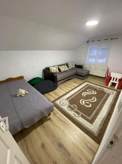 Casă individuală cu 4 camere cu Canalizare în Valea Lungă