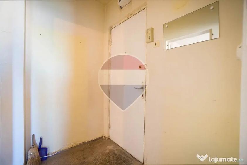 Apartament cu 2 camere semidecomandat în Central