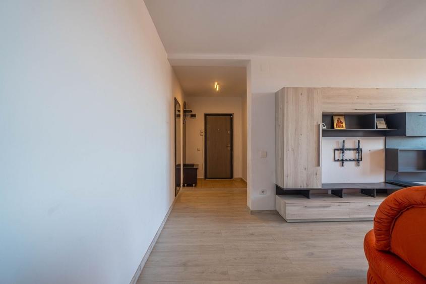 Apartament cu 2 camere semidecomandat, mobilat în Grădiște