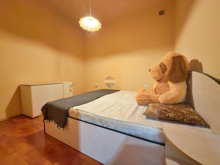 Casă individuală cu 5 camere cu Teren 760 Mp în Drăgășani
