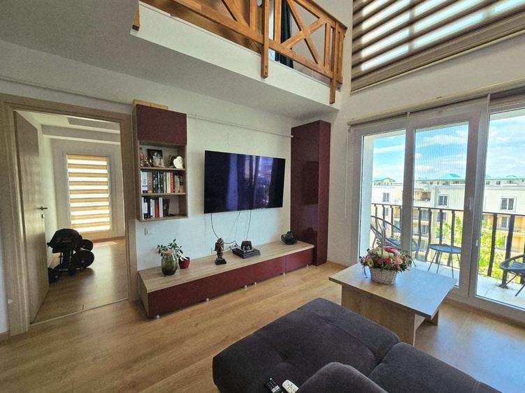 Apartament cu 3 camere semidecomandat în Ștefăneștii de Jos
