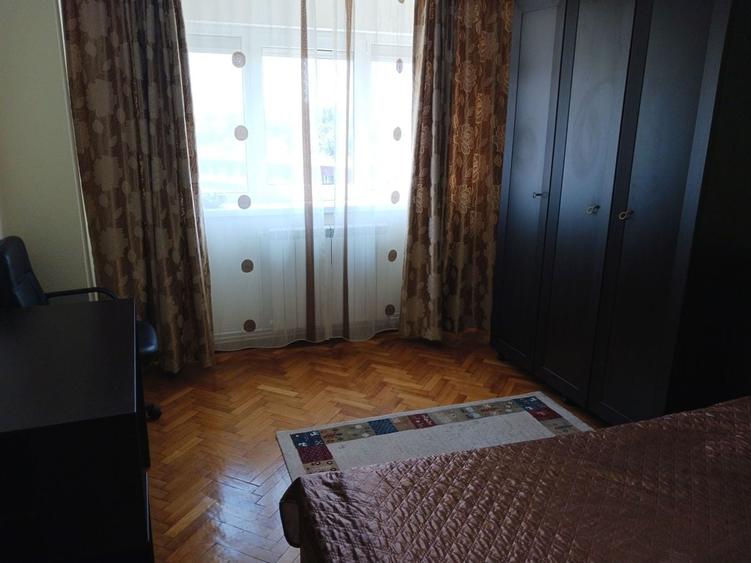 Apartament cu 3 camere decomandat, mobilat în Libertății