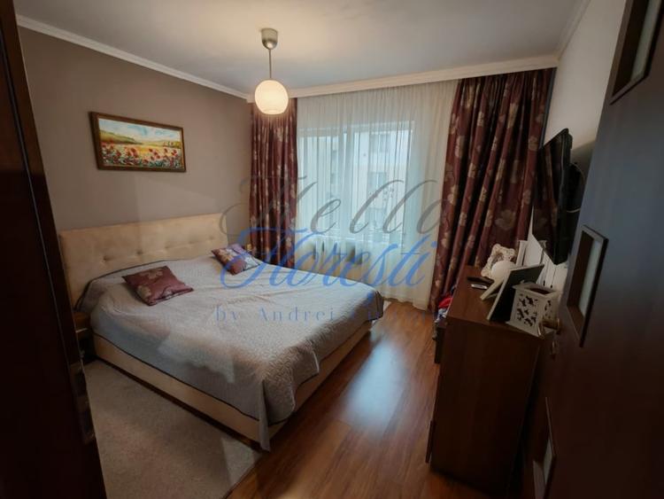 Apartament cu 3 camere semidecomandat, mobilat în Florești