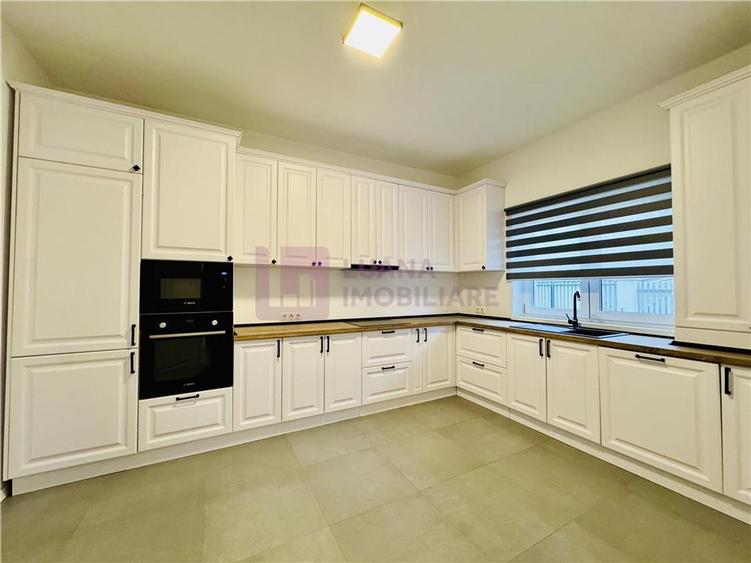 Duplex cu 4 camere cu Canalizare în Turnișor