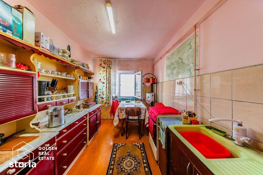 Apartament cu 4 camere decomandat în Micălaca