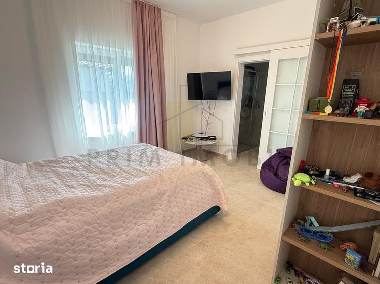 Casă cu 4 camere cu Teren 500 Mp în Holboca