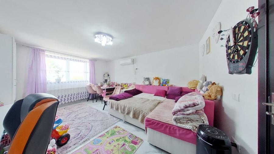 Casă individuală cu 2 camere cu Canalizare în Pecica