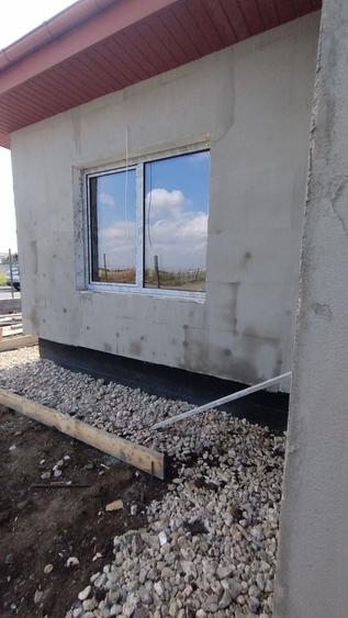 Casă individuală cu 4 camere cu Canalizare în Cumpăna