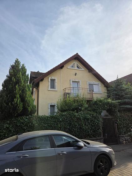 Casă cu 5 camere cu Teren 505 Mp în Șelimbăr