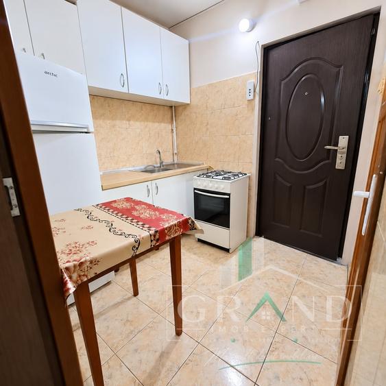 Garsonieră semidecomandată, mobilată în Bulgaria