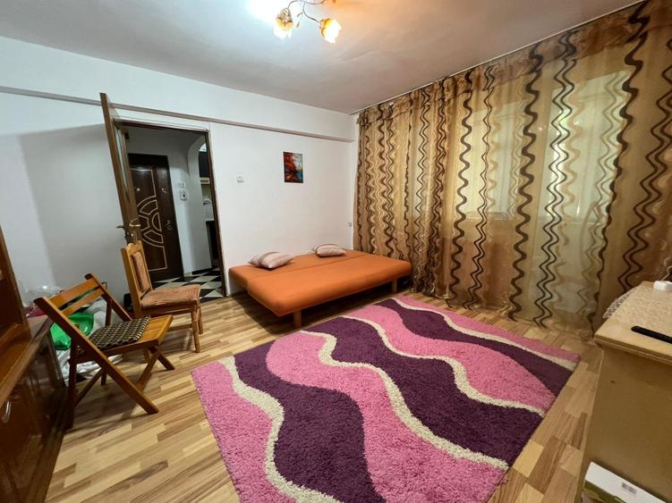 Apartament cu 2 camere semidecomandat în Gară