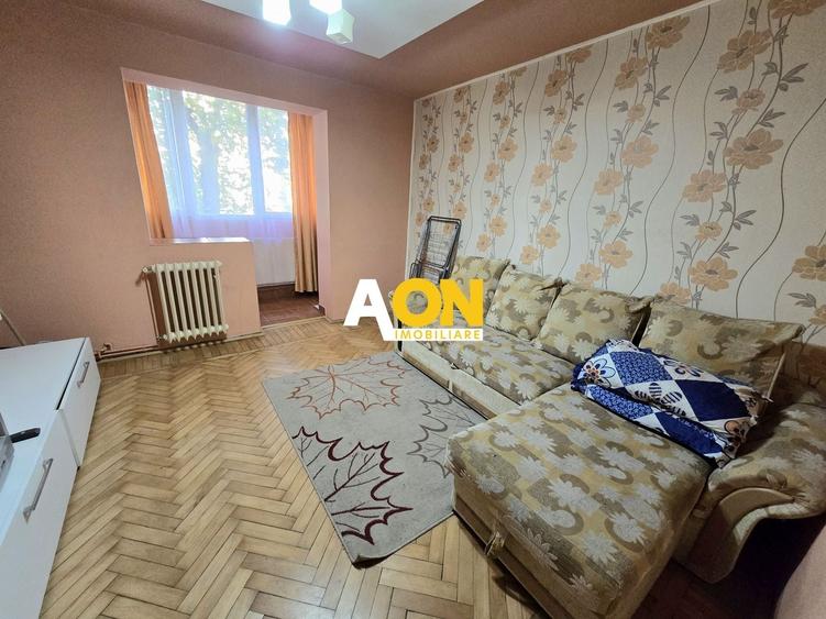 Apartament cu 2 camere decomandat, mobilat în Cetate
