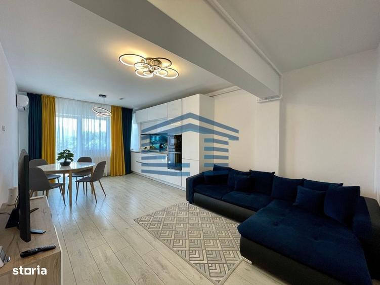 Apartament cu 3 camere decomandat în Noua