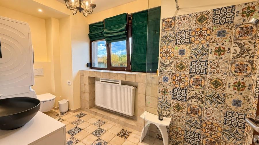 Apartament cu 3 camere decomandat, mobilat în Dorobanți