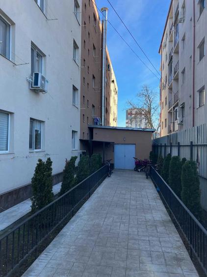 Garsonieră în Apărătorii Patriei