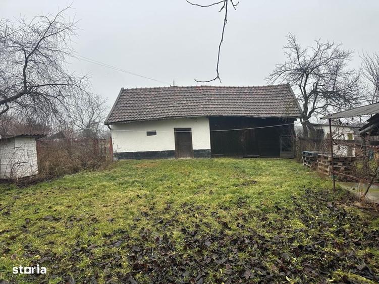 Casă cu 3 camere în Mărtinești