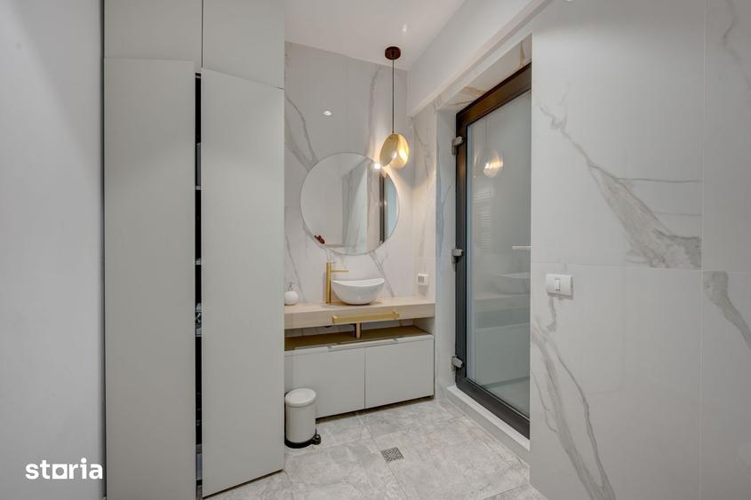 Apartament cu 4 camere în Central