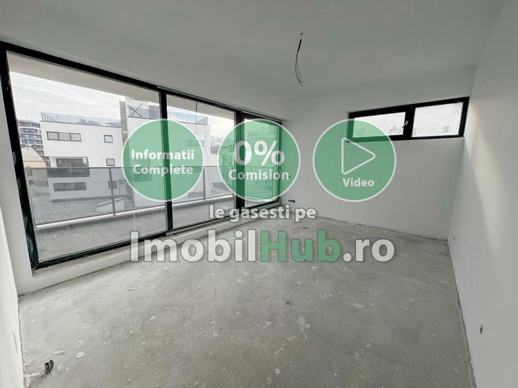 Apartament cu 3 camere semidecomandat în Bună Ziua