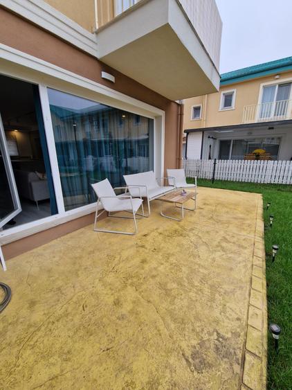 Duplex cu 4 camere cu Piscina în Ștefăneștii de Jos
