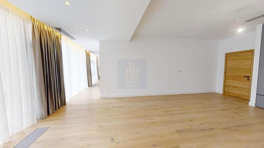 Apartament cu 2 camere semidecomandat, mobilat în Eminescu