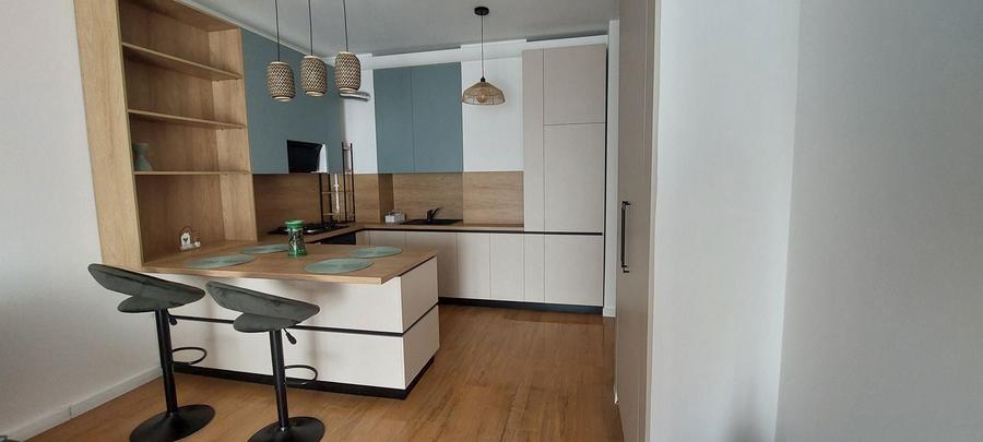 Apartament cu 2 camere decomandat în Florești
