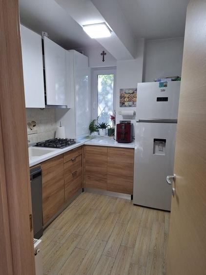 Apartament cu 2 camere decomandat în Chitila